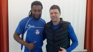 Oțelul și-a luat atacant care a marcat contra lui Juventus în Liga Campionilor. Gălățenii au bătut palma și cu un fundaș francez: "Timpul nu ne permite să experimentăm"