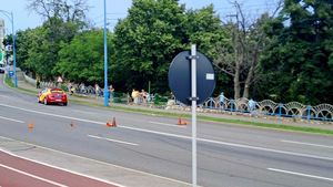 Șocant! Cursa auto de la Drobeta Turnu Severin s-a încheiat cu un accident grav! Organizatorii dau vina pe persoana vătămată! VIDEO