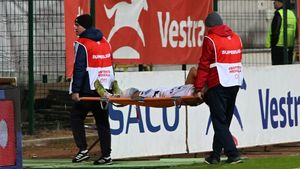 A fost dus direct la spital! Lovitură cumplită pentru liderul din Superliga
