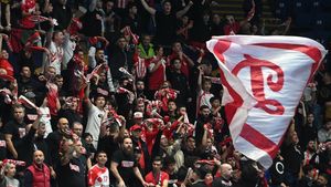 Transfer de Liga Campionilor pentru Dinamo. Are 3 titluri: două cu FC Porto și unul cu Sporting Lisabona