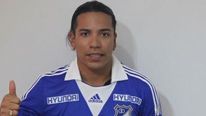 Dayro a fost astăzi prezentat oficial la noua sa echipă! Va fi coleg cu Zapata