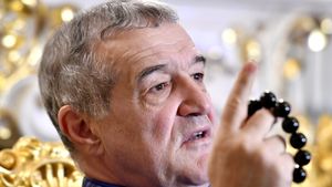 Gigi Becali anunță că pe singurul fotbalist român de 40.000.000 de euro l-a transferat Dinamo București! „Aș fi dat 3.000.000 de euro pe el, dar am văzut că are un semn pe gât! N-au știut să îl vândă”