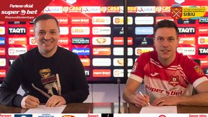 „Cel mai iubit și talentat fotbalist sibian” a revenit la Hermannstadt! Prezentare de senzație pentru Petrișor Petrescu