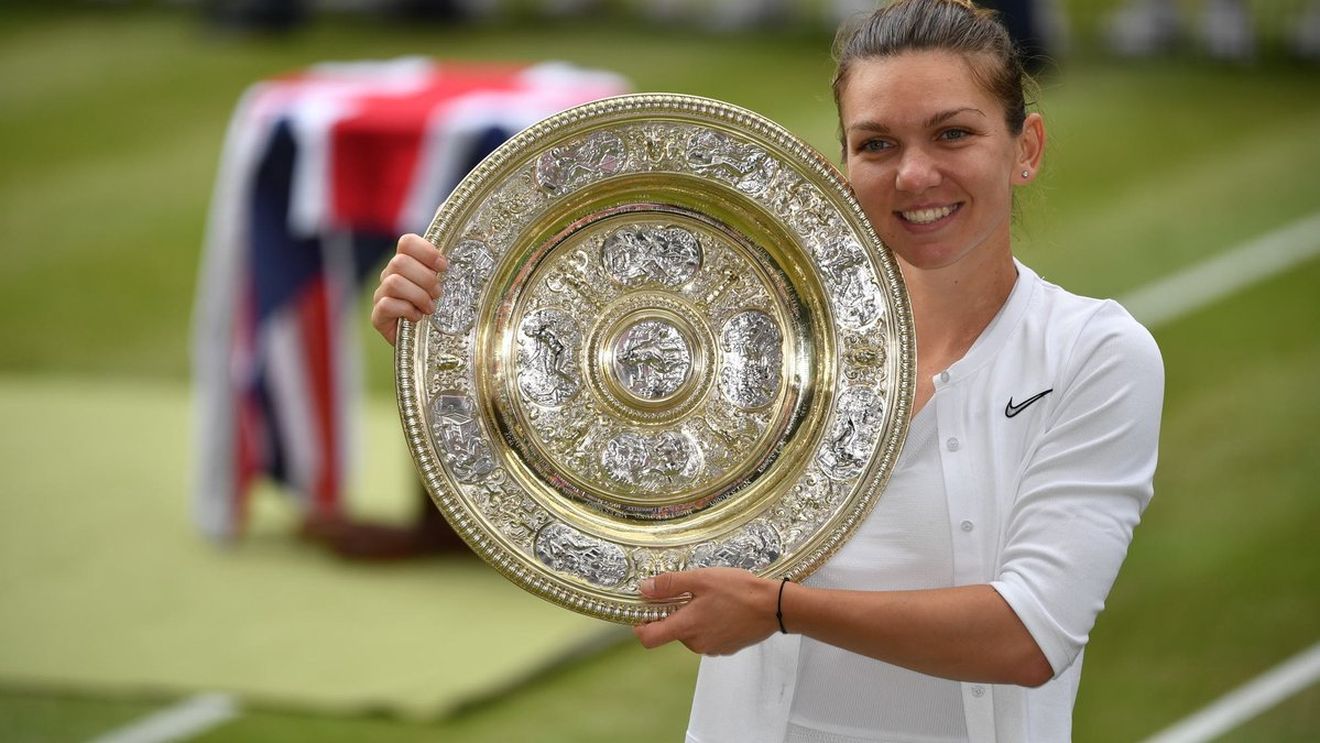 Simona Halep a atins, pentru o clipă, perfecțiunea. Trei momente-cheie ale finalei care o transformă în campioană la Wimbledon, după cea mai aspră corecție aplicată vreodată de cineva Serenei Williams într-o finală de turneu de Mare Șlem
