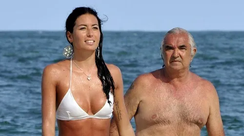 Soția lui Flavio Briatore a fost fotografiată în timp ce-și schimba costumul de baie