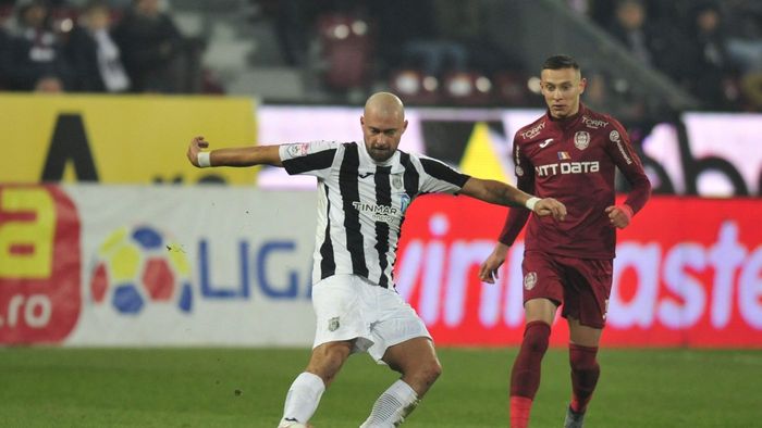 Gabi Tamaș a uitat că Mirel Rădoi l-a dat afară de la FCSB și vrea să joace în meciul de baraj cu Islanda. „Chiar am vorbit cu secundul naționalei. Ar fi frumos să ajung la un turneu final”