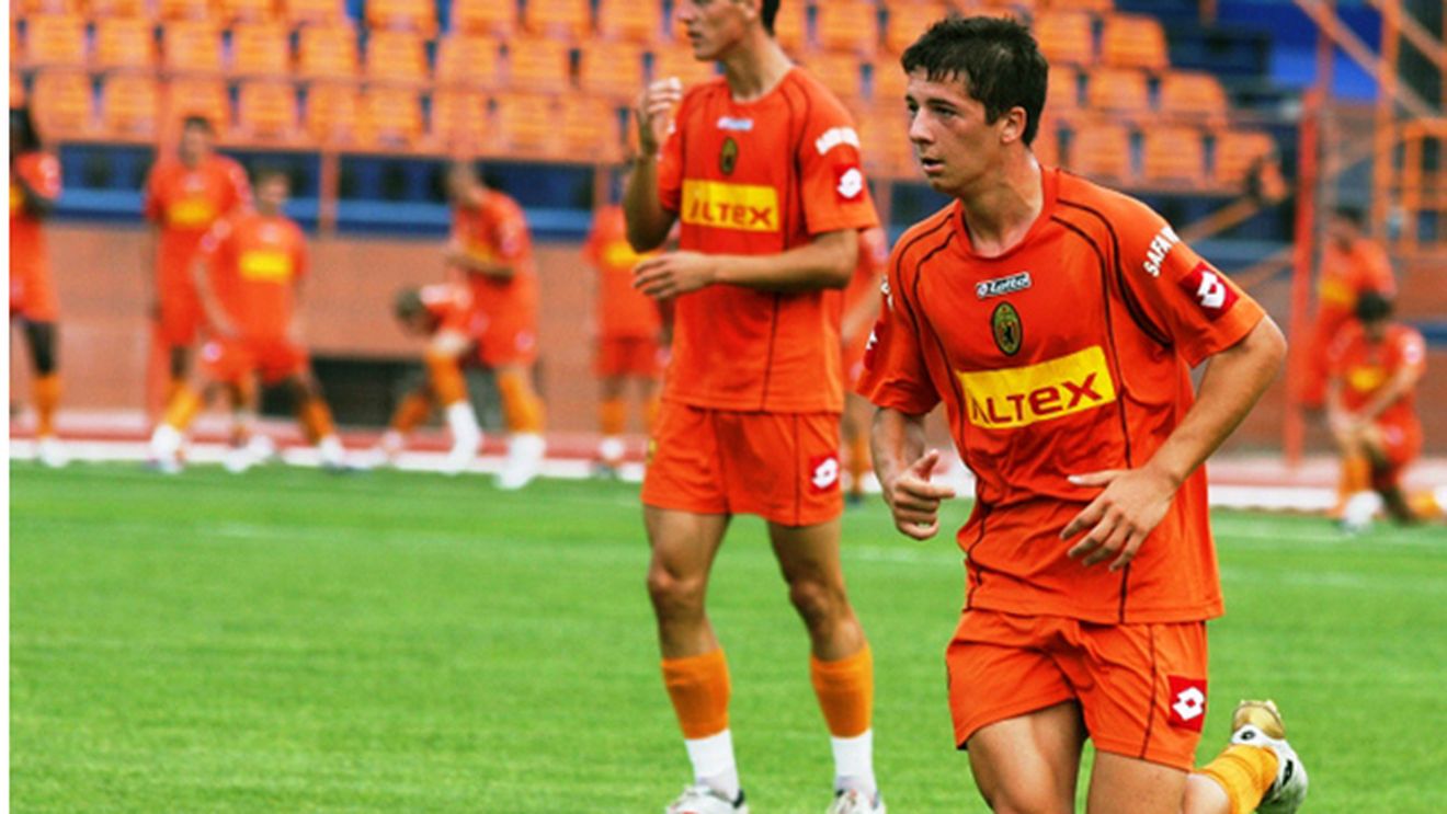 'Lanterna' are trei jucatori la loturile naționale