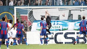 Steliștii acuză și ei: "A fost fault la primul gol!"