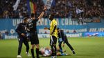 Gest inconștient! Oucasse Mendy a luat roșu în minutul 43 și și-a îngropat definitiv echipa în Universitatea Craiova – U Cluj