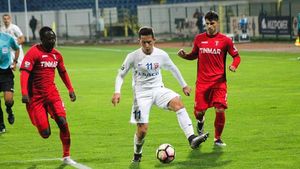 Transferul lui Moruțan, rezolvat: "În proporție de 99% va fi jucătorul FCSB". Campionatul "greu" din care a refuzat o ofertă, descrierea și o promisiune: "E cuminte, nu-l va schimba Bucureștiul"