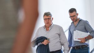 „Golănie!”. Vrea să-i ia scaunul șefului său, care primește 33.000 de euro pe lună, și a dezvăluit de ce LPF a răspuns la comanda lui Gigi Becali