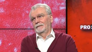 „Degeaba!”. Dinu Gheorghe îi aduce cu picioarele pe pământ pe rapidiști, după victoria cu Farul Constanța. EXCLUSIV