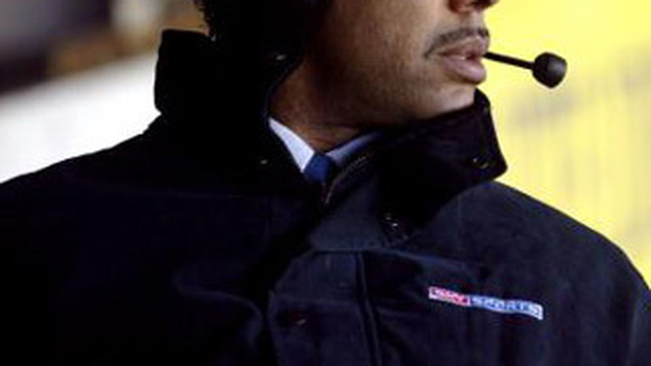 VIDEO Reporter prezent la meci** nu vede eliminarea unui jucător!