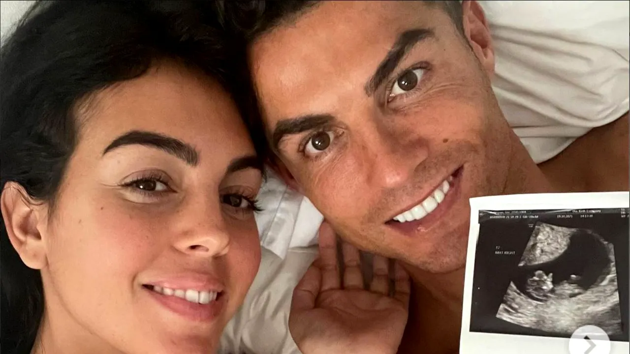Cristiano Ronaldo va deveni din nou tată de gemeni! Anunțul care a „crăpat” Instagramul: „Abia așteptăm să vă cunoaștem!” | FOTO