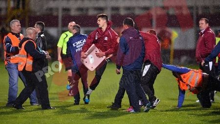 Taban a fost audiat în cazul incidentelor de la Rapid-Steaua:** "Managerul Stelei ar trebui suspendat" Ce a spus la ieșirea de la Comisia de Disciplină