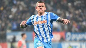 Ar fi o lovitură sub centură pentru Mirel Rădoi: Alex Cicâldău poate pleca de la Universitatea Craiova!