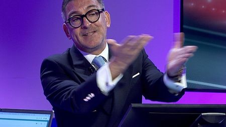 Ilie Dumitrescu, reacție nervoasă în studioul Digi Sport: ”Să vină el și să vă facă emisiunile și întrebările!”