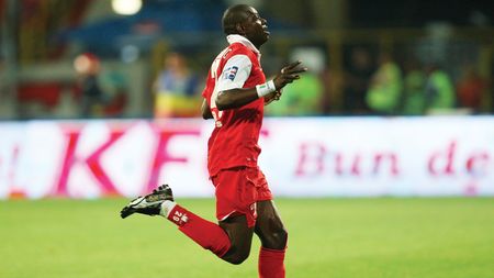 N'Doye a refuzat 200.000 de euro **CASH!