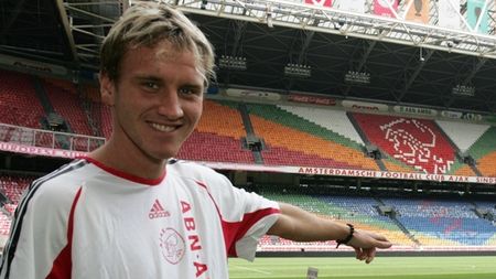 "Mie nu-mi place să citesc, că-mi lăcrimează ochii!"** Vezi vorbele de duh care i-au făcut "celebri" pe oamenii de fotbal!