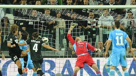 FINALA pentru titlu s-a terminat egal: avantaj "Bătrâna Doamnă"!** Napoli - Juventus 1-1!