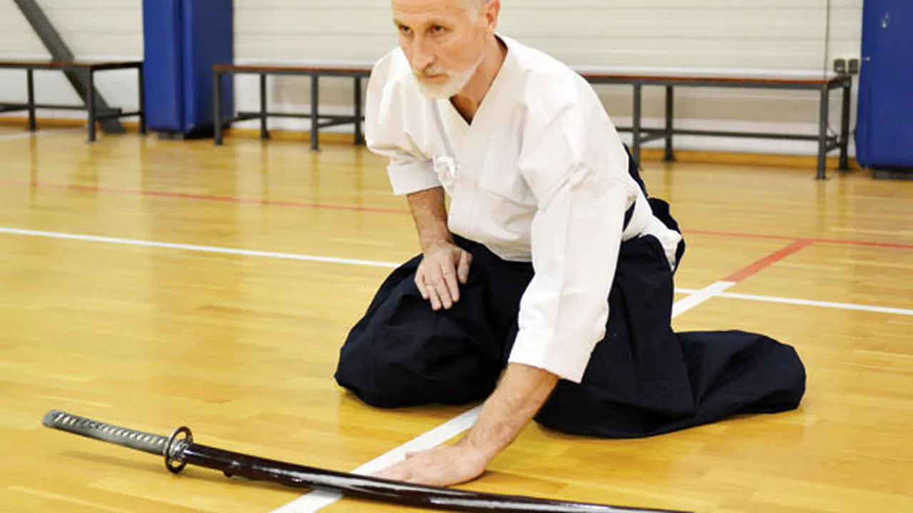 Nimeni nu se pune cu el în România!** La 54 de ani, Mircea Ungureanu deține 6 DAN în stilul Shotokan