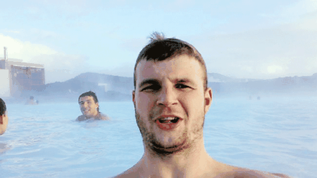 „Păsărilă, să joci  în echipa îngerilor!"