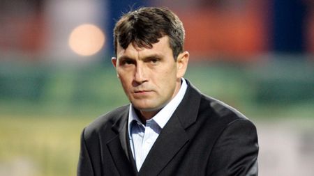 Neagoe: "Mai vreau cinci jucători români!"