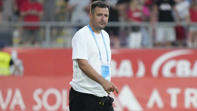 Ofertă neașteptată din România pentru Ianis Zicu. De ce n-a semnat încă