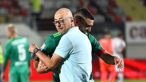 Leo Grozavu se gândește deja la meciul cu Dinamo, după victoria la scor cu Poli Iași: „Trebuie să le dăm o replică puternică!”