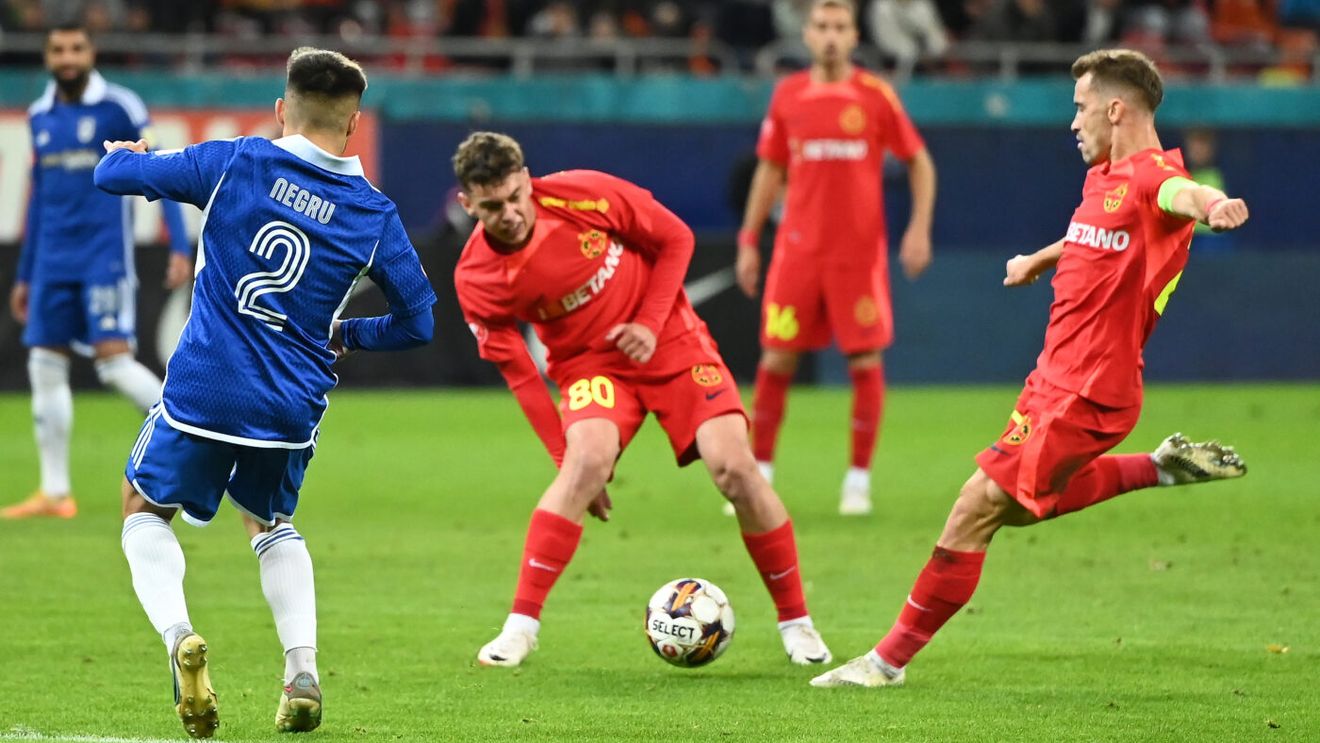 FCSB - FC U Craiova 2-1, în etapa a 16-a din Superliga | Victorie în inferioritate numerică și roș-albaștrii revin pe primul loc în clasament!