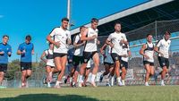 Fotbalistul deturnat de Adrian Mititelu ca să nu semneze cu Dinamo se antrenează cu o echipă din Superliga. EXCLUSIV