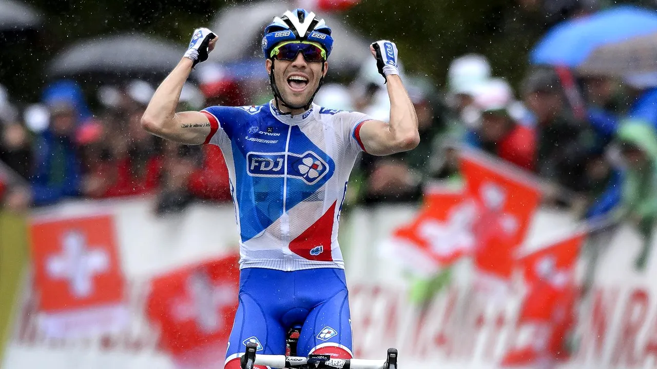 Thibaut Pinot a câștigat etapa regină din Turul Elveției, una dintre cele mai grele runde din 2015. Lăsat în urmă pe ultima cățărare, francezul a revenit senzațional 