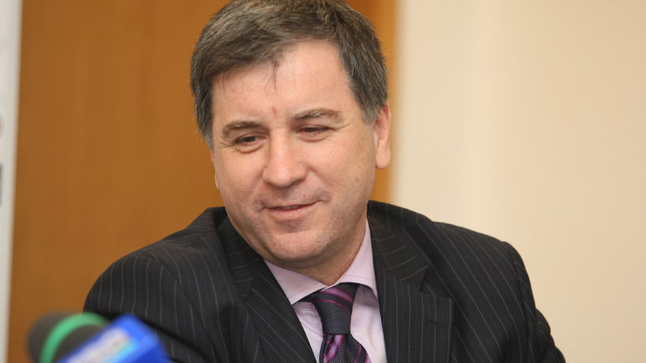 "La Steaua, salariile sunt plătite la zi"