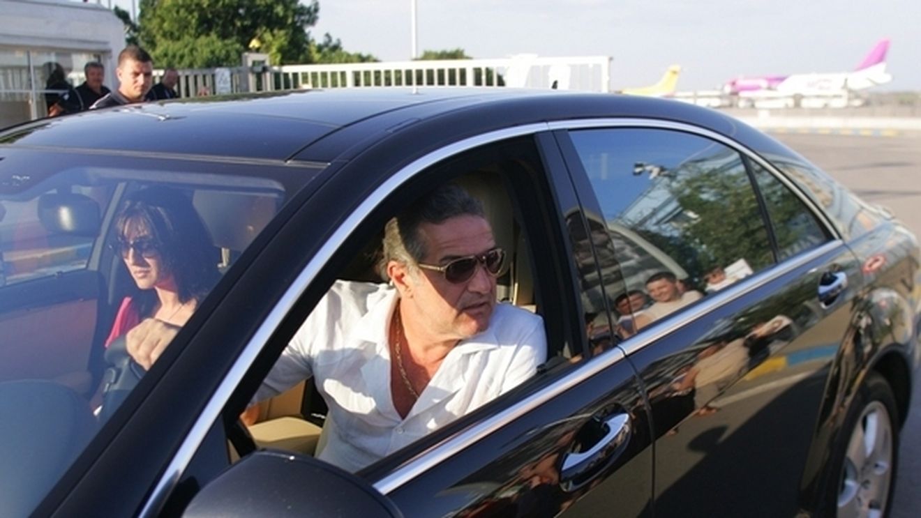 Bomba verii în Liga I?** Gigi Becali negociază în secret vânzarea Stelei unor arabi! Vezi cât cere