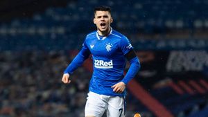 Ianis Hagi din nou titular pentru Rangers! Campioana Scoției a ratat victoria la ultima fază a meciului. Ce a făcut românul