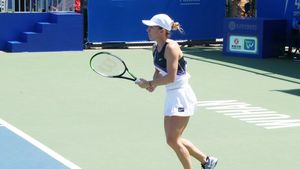 Halep - Strycova 6-3, 6-2, în turul 2 la Wuhan. Simona a acces în optimi: așa am trăit primul meci al tricolorei după US Open