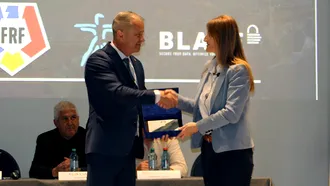 FRF i-a dedicat articol odă, acum e acuzată că gestionează AJF-ul ca pe proprietatea personală! Acuzații cu iz penal către Teodora Albon. Și o brigadă de arbitraj ar fi știut dedesubturile: ”Pe lângă deciziile luate «în culise», ne-am confruntat cu comentarii din partea conducerii AJF”