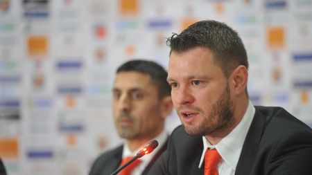 Old-Dinamo! Transferurile "câinilor" nu sunt văzute cu ochi buni: "Au transferat trei jucători care au 105 ani în total"