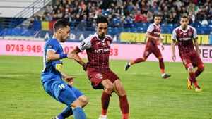 "Dacă batem, sunt cu Craiova de mic". "Săgețile" trimise de Camora pentru FCSB : "Dumnezeu nu doarme, merită locul unu". 
