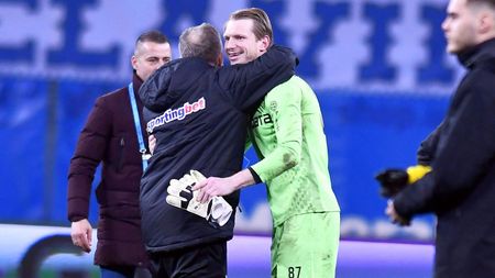 Dan Petrescu, așteptat în Arabia Saudită! Giedrius Arlauskis insistă pentru antrenorul lui CFR Cluj: „Să vină! Mi-ar plăcea să mă bat cu el!”