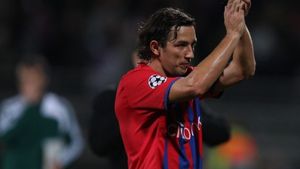 "Ogăraru trebuie să fie căpitan la Steaua, nu Petre Marin!"