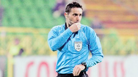 Colțescu arbitrează Petrolul - Rapid
