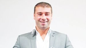 Bute are brand.** Național