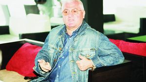 Adrian Mititelu: "Mitică, ne vinzi ieftin!"