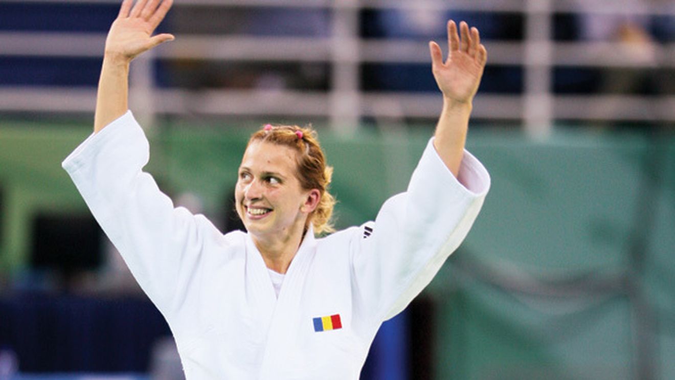 AUR pentru Alina Dumitru și bronz pentru Corina Căprioriu** la CE de judo!