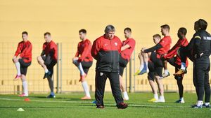 Unul dintre motivele pentru care Dinamo a terminat pe șase: "Jucătorii noștri câștigau, în medie, 2-3.000 euro lunar"