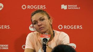 Cea mai delicată întrebare primită de Simona Halep după ce i s-a făcut rău: „Dragă, ți-ai făcut un test de sarcină?" FOTO