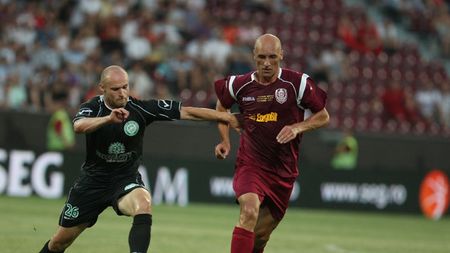 Matei, adversarul Unirii** după ce acum 21 de zile se bătea pentru Supercupă