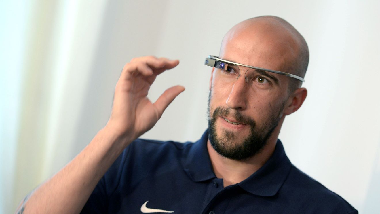 FOTO FABULOS. Cea mai spectaculoasa transformare din Liga 1. "Cheliosul" Stelei avea părul creț. Cum arăta Lato acum 8 ani