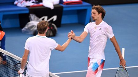 Cea mai mare surpriză de până acum pe tabloul masculin de la Australian Open! Alexander Zverev, numărul 3 mondial, a fost eliminat în optimi